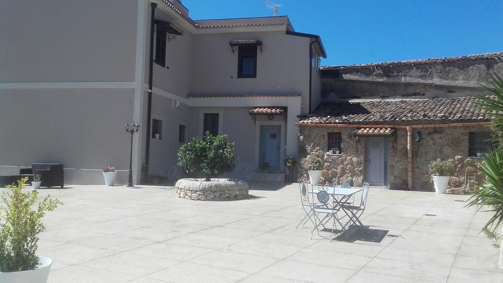 Villa Meriem Noto Exterior photo
